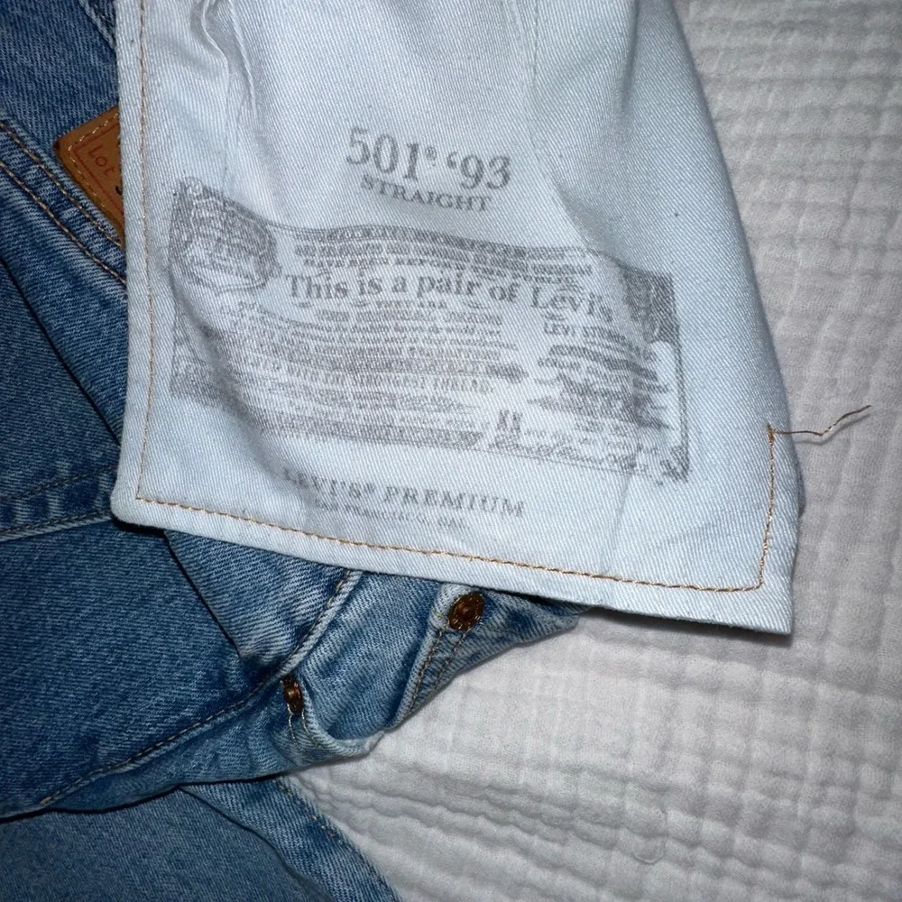 Levis 501 Jeans Mens 36x30 Blue Button Fly Straight Distressed Denim Pants Light